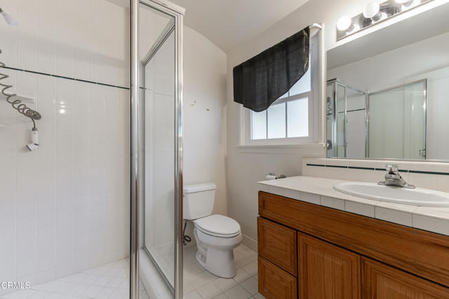 887 Vallombrosa Drive, Pasadena CA: https://media.crmls.org/mediaz/547ba5d3-4b60-4485-b023-e1445d667906.jpg