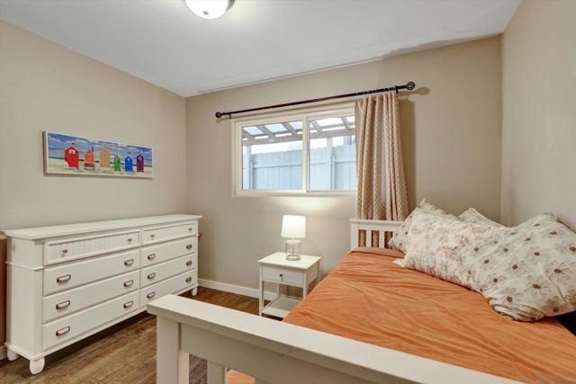 2002 Mendocino Blvd, San Diego CA: https://media.crmls.org/mediaz/547da163-8cdf-42ba-ba5e-5140e27b8459.jpg