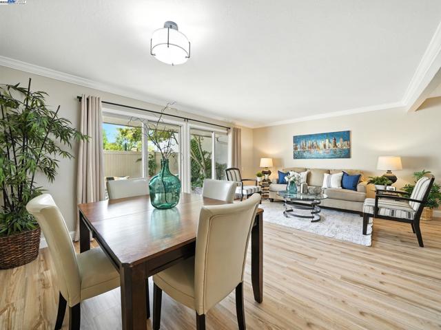 727 Sandpiper Cmn, Livermore CA: https://media.crmls.org/mediaz/547e27f8-04ca-4183-970d-7414c5f88d96.jpg