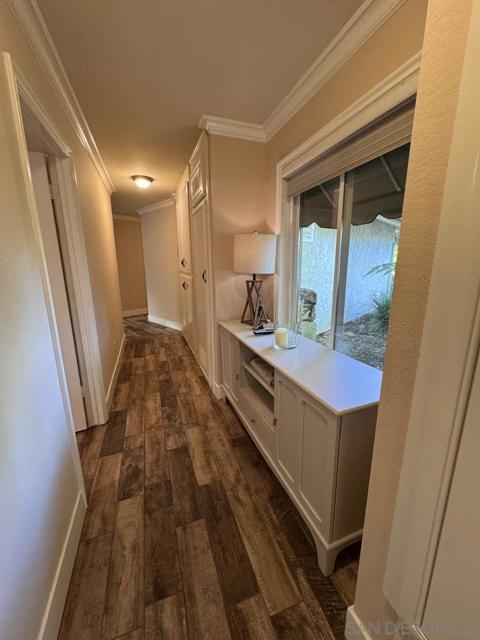 5553 Scenic View Dr, Yorba Linda CA: https://media.crmls.org/mediaz/547e3f36-59a4-4c2a-b56e-8a2550f9b730.jpg