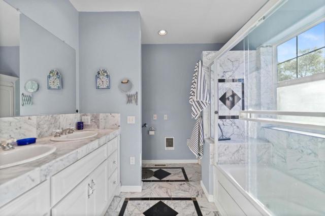 16973 Roberts Road, Los Gatos CA: https://media.crmls.org/mediaz/547e609f-7c2a-4b73-8b91-08becbf85cf5.jpg