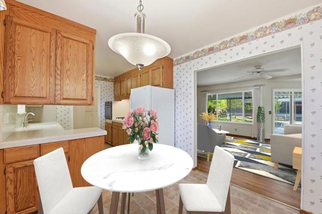 4975 Bel Escou Drive, San Jose CA: https://media.crmls.org/mediaz/547ece25-8103-46f5-8c14-b2b2234f6379.jpg