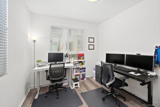 1235 Via Lucero, Oceanside CA: https://media.crmls.org/mediaz/548096e9-7b84-4e87-b3a6-7b44f6ff9ba7.jpg