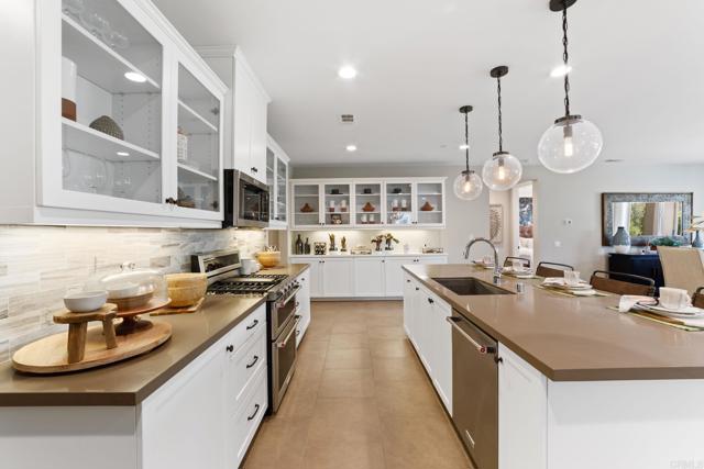 Detail Gallery Image 8 of 46 For 30674 Nature Rd, Murrieta,  CA 92563 - 4 Beds | 2/1 Baths