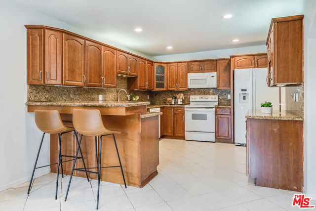 4640 Maytime Lane photo 6