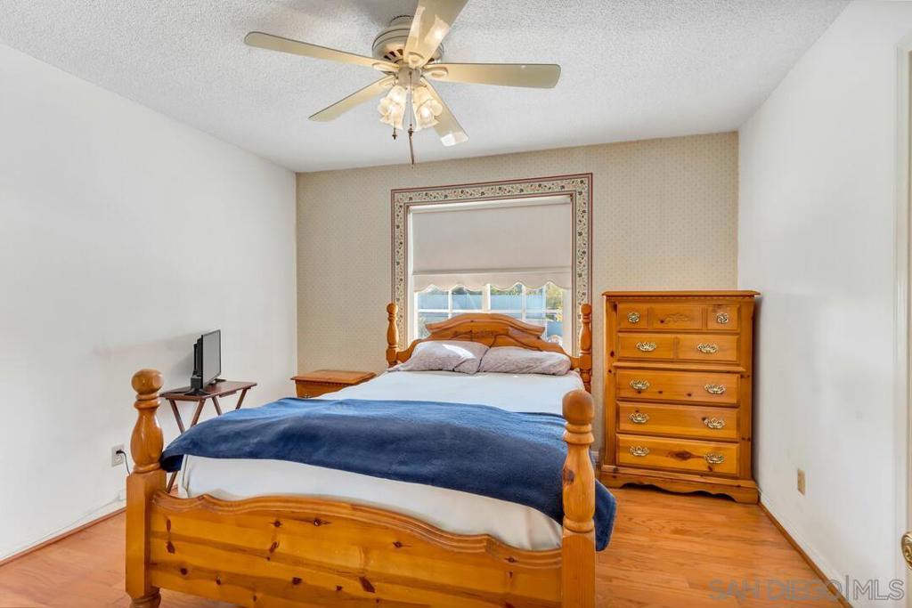 MLS #250043662SD image #16