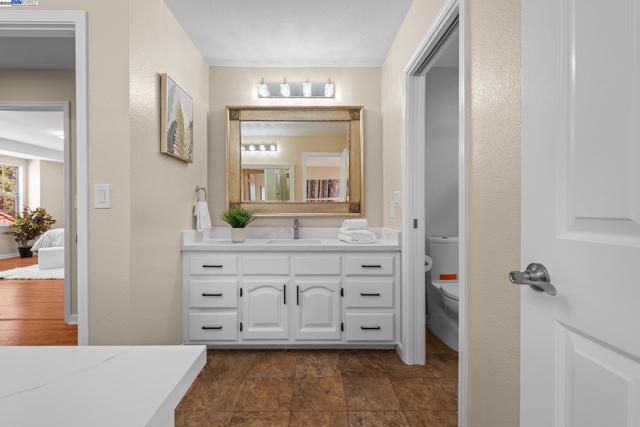 2316 Tulip Rd, San Jose CA: https://media.crmls.org/mediaz/5482db53-a4c9-4451-9b01-041722e3b507.jpg