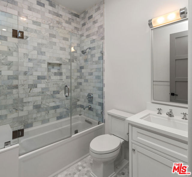 14806 Sutton Street photo 21