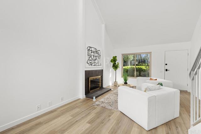 Detail Gallery Image 9 of 48 For 10573 Caminito Flores, San Diego,  CA 92126 - 3 Beds | 2 Baths