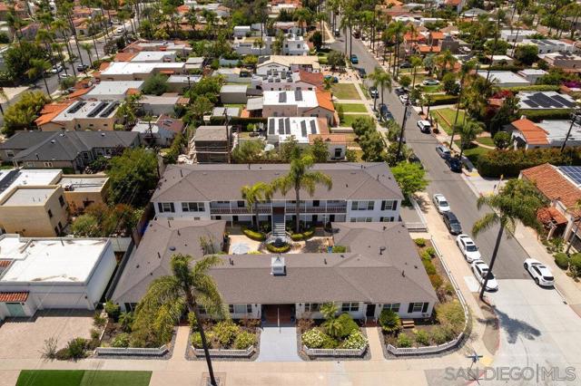 5064 Marlborough Dr, San Diego CA: https://media.crmls.org/mediaz/54857d44-63fe-44d3-91dc-fb8b872de8d7.jpg