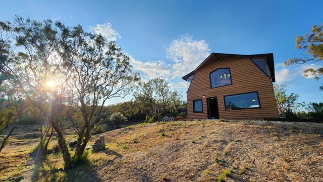 29650 Chihuahua Valley Rd, Warner Springs CA: https://media.crmls.org/mediaz/5485b186-a726-4691-a881-e67b42173110.jpg