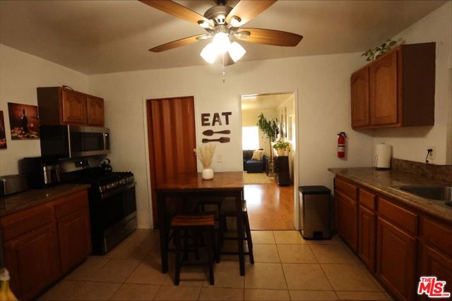 1855 Corinne Avenue, Long Beach CA: https://media.crmls.org/mediaz/5485d583-a12f-4a3f-9bc8-bddef602dfd7.jpg