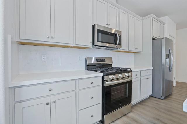 7200 Robins Cove Drive, Stockton CA: https://media.crmls.org/mediaz/54863572-0eda-4812-8e48-b53ac9e510c2.jpg