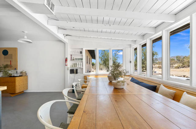 7657 N Star Avenue, 29 Palms CA: https://media.crmls.org/mediaz/5486a097-302c-42e0-b0ad-0f78a5943eeb.jpg