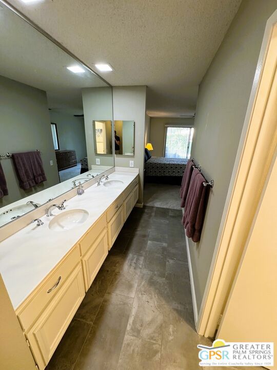 2615 N Whitewater Club Drive #A, Palm Springs, CA 92262