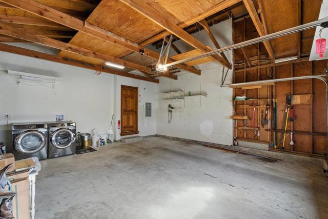 430 Marine Boulevard, Moss Beach CA: https://media.crmls.org/mediaz/54873595-2b1f-4231-b086-c39d87b3e992.jpg