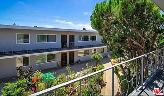 1601 Artesia Boulevard, Manhattan Beach, California 90266, ,Residential Income,Sold,Artesia,23270747