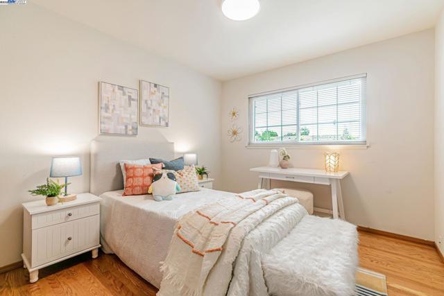 38426 Kimbro St, Fremont CA: https://media.crmls.org/mediaz/5488f37d-bdc6-4f54-976d-9076af1278dc.jpg