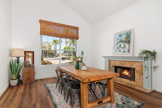 2034 Ridgecrest Place, Escondido CA: https://media.crmls.org/mediaz/5489893f-16ad-424a-b054-2556bb8fa54e.jpg
