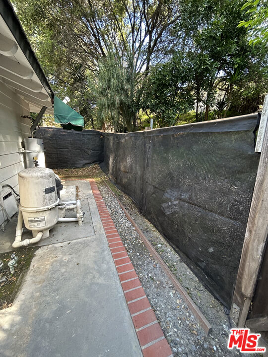 11145 W SUNSET Boulevard, Los Angeles CA: https://media.crmls.org/mediaz/548a49ee-a289-4b33-bae0-71e7cdfba1bd.jpg
