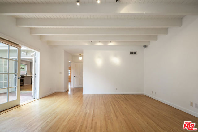 14235 Greenleaf Street, Sherman Oaks CA: https://media.crmls.org/mediaz/548b346b-04d0-4863-a161-107525840b99.jpg