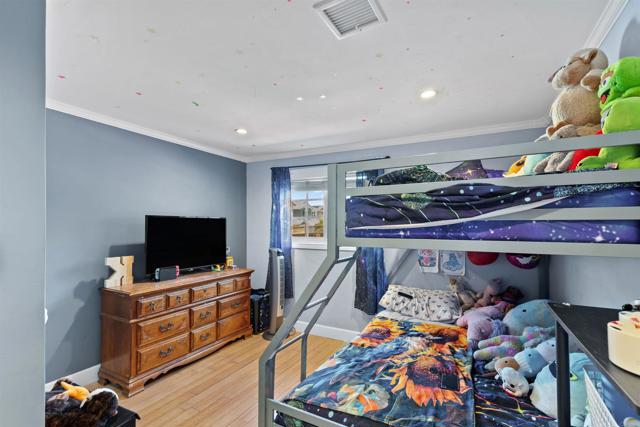 8626 Prospect Avenue, Santee CA: https://media.crmls.org/mediaz/548ba1ae-f525-41fd-bd13-3cb11b7415b1.jpg