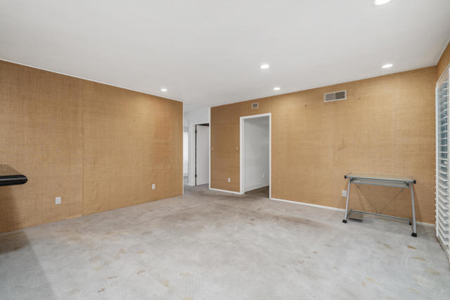 16445 Garvin Drive, Encino CA: https://media.crmls.org/mediaz/548beb0a-c066-42ab-903e-e8ef66f8d11a.jpg