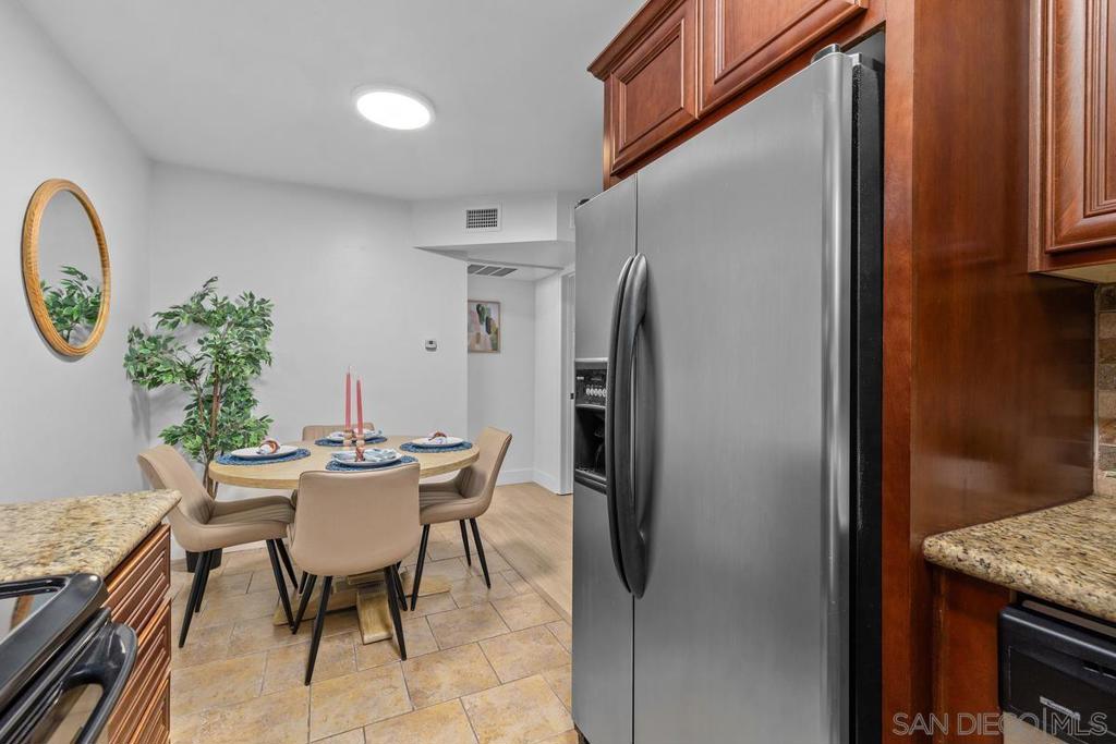 1030 Robinson Ave - photo 11