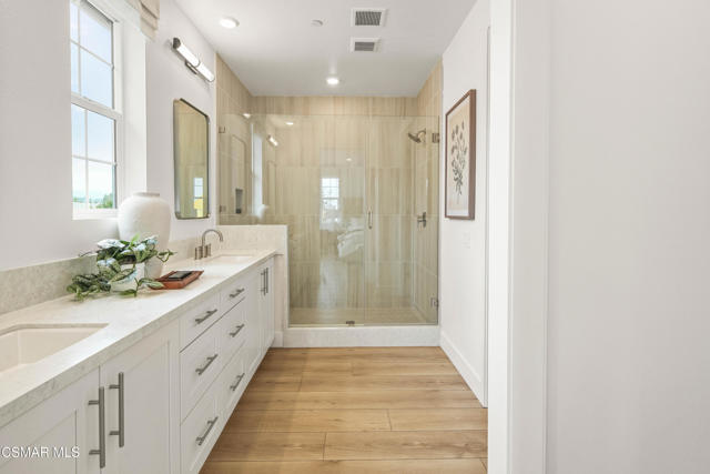 4833 E Beltramo Ranch Road, Moorpark CA: https://media.crmls.org/mediaz/548d5f60-af15-48fc-ad74-51dfd09ef6c4.jpg