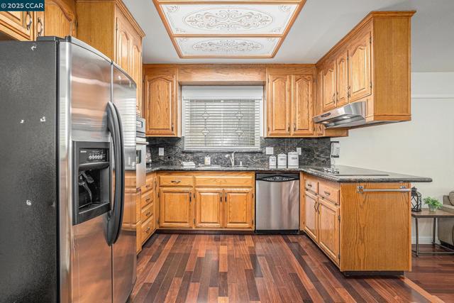 1543 Heartwood Dr, Concord CA: https://media.crmls.org/mediaz/548f152d-15f8-4942-9653-08c4bef395bd.jpg