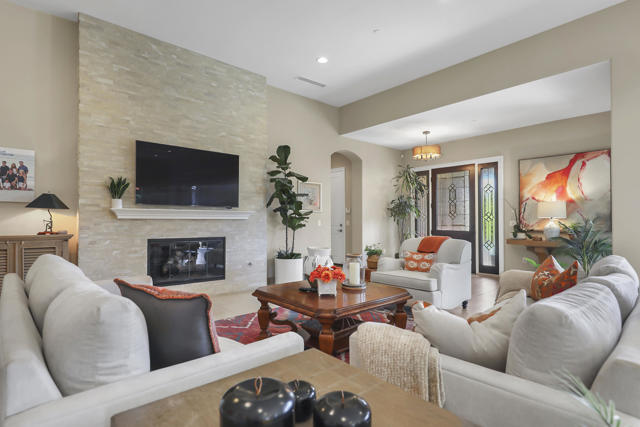 Image 17 of 50 For 55080 Autumn Valley Court