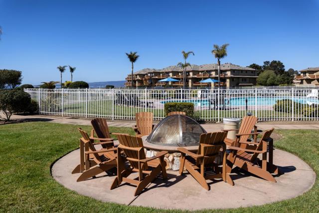 450 Seascape Resort Drive, Aptos CA: https://media.crmls.org/mediaz/54913805-7060-4bff-8878-6754adb3e850.jpg