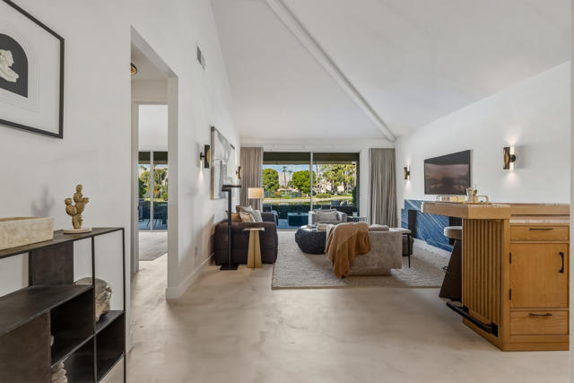 149 Lake Shore Drive, Rancho Mirage, CA 92270