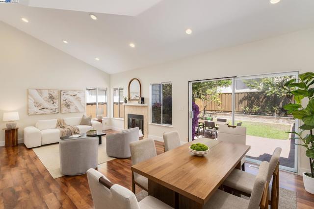 44930 Lynx Dr, Fremont CA: https://media.crmls.org/mediaz/54917b45-ef9b-44bf-bbb0-e711e6a68180.jpg