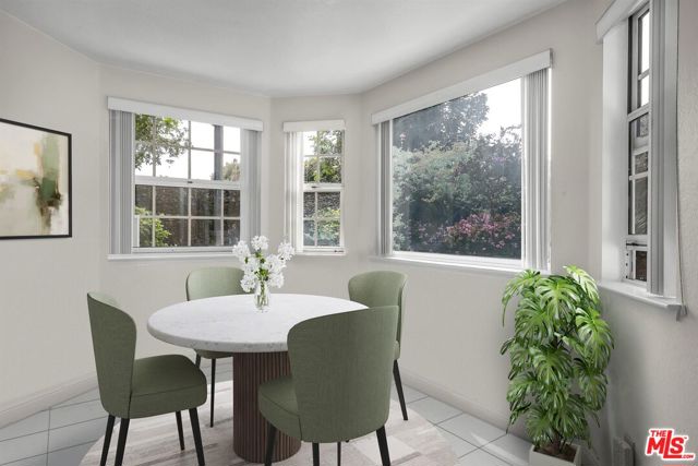 8319 Berger Avenue, Playa del Rey CA: https://media.crmls.org/mediaz/54928ea1-5415-4c45-a4f5-b3cb370440a3.jpg