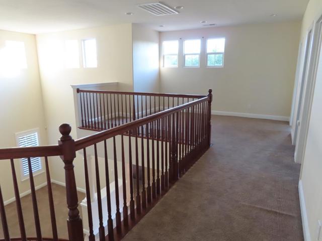 176 N Sierra Madre Street, Tracy CA: https://media.crmls.org/mediaz/54930be2-c06c-4dd7-8131-936fd358b11b.jpg