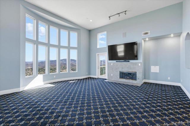 Detail Gallery Image 4 of 75 For 3035 Millar Ranch Rd, Spring Valley,  CA 91978 - 4 Beds | 3/1 Baths