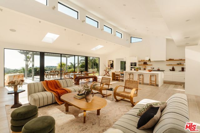 Drew Fenton | 6767 Wandermere Road Malibu CA | MLS: 7472712 Drew Fenton | 6767 Wandermere Road Malibu CA | MLS: 7472712