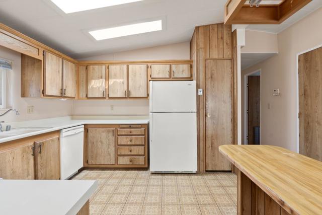 118 Canada Cove Avenue, Half Moon Bay CA: https://media.crmls.org/mediaz/5496a58f-c9dd-41bb-a947-9b7a32ab1ead.jpg