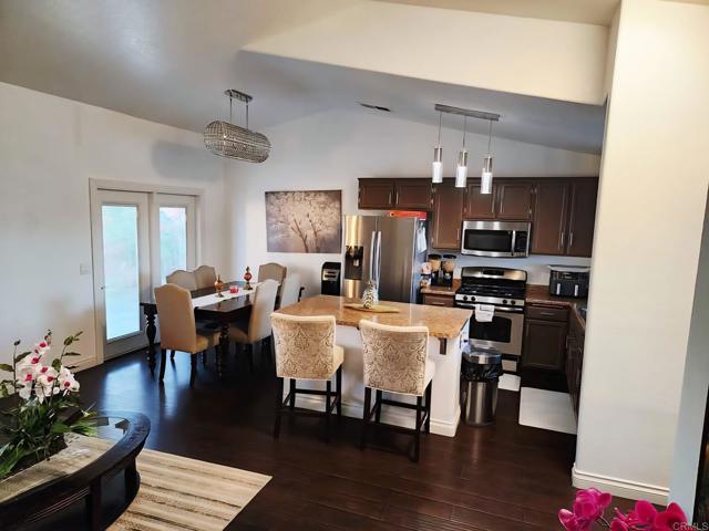 Detail Gallery Image 3 of 12 For 1268 J B Rodriguez St, Calexico,  CA 92231 - 5 Beds | 3 Baths