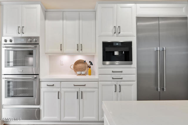 980 Via Anita, Newbury Park CA: https://media.crmls.org/mediaz/5497bffd-a14d-4054-ac2a-d8f1b3bf0e75.jpg
