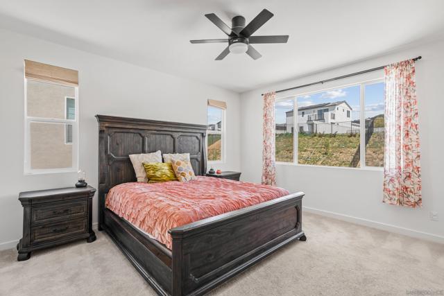35111 Cooper Pl, Fallbrook CA: https://media.crmls.org/mediaz/5498f2ae-8b0f-4835-86e9-462fac1de0b9.jpg