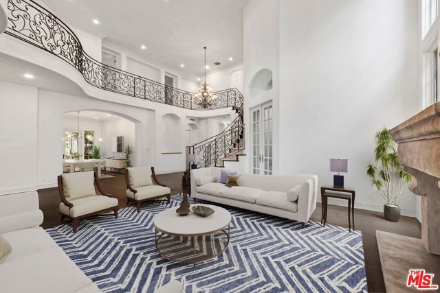 16718 Via Pacifica, Pacific Palisades CA: https://media.crmls.org/mediaz/5498fed7-1365-47b3-94ad-b390361190ee.jpg
