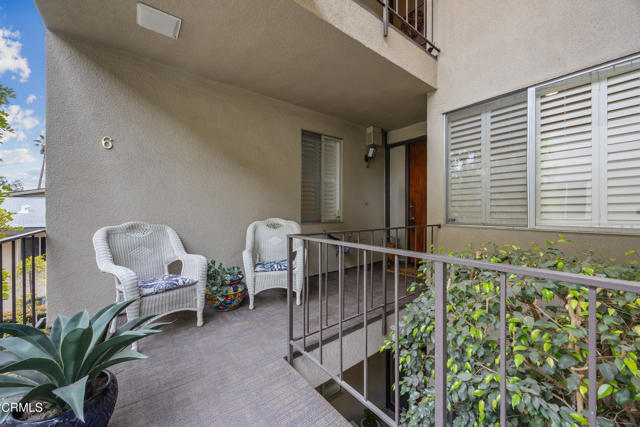 380 S Orange Grove Boulevard, Pasadena CA: https://media.crmls.org/mediaz/54997647-71e6-485b-a3cd-52c683cd9be8.jpg