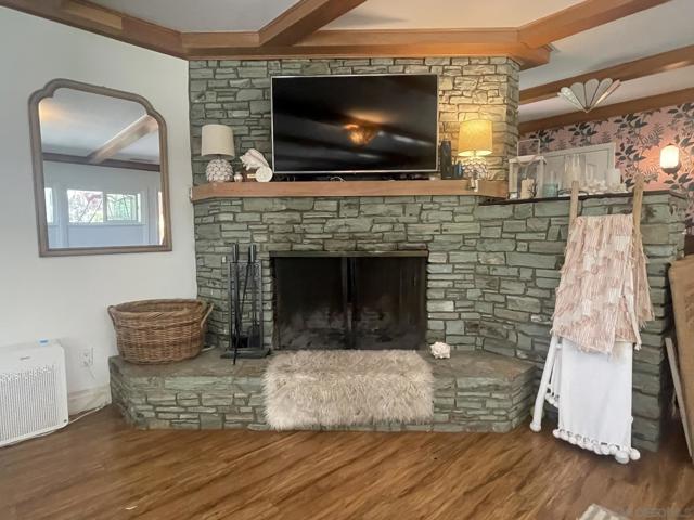 1706 Grandview St., Oceanside CA: https://media.crmls.org/mediaz/549a2326-d637-40c3-a9a9-b6b141e94d19.jpg
