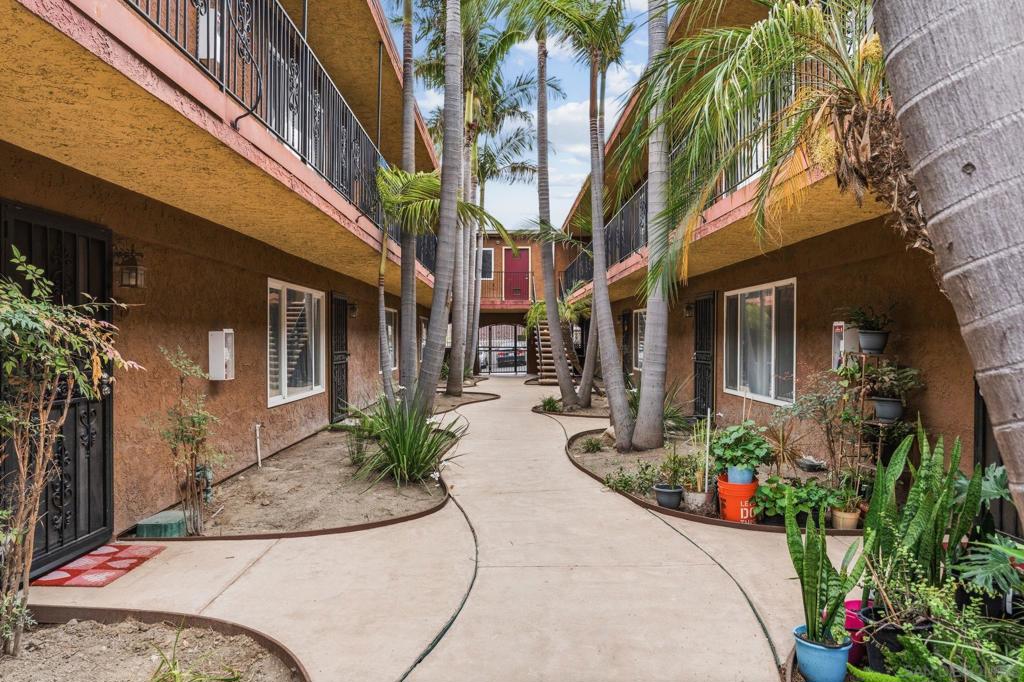 3215 44th Street