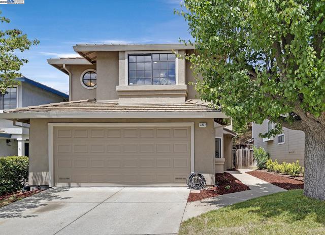 2227 Foxhill Drive, Martinez CA: https://media.crmls.org/mediaz/549c1dbc-f6e0-4a1f-8bd8-6afc37acae59.jpg