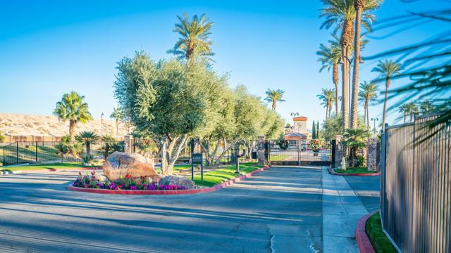 86111 Arrowood Avenue, Coachella CA: https://media.crmls.org/mediaz/549c38fc-8898-4770-a77d-b5d39a4fdbd8.jpg