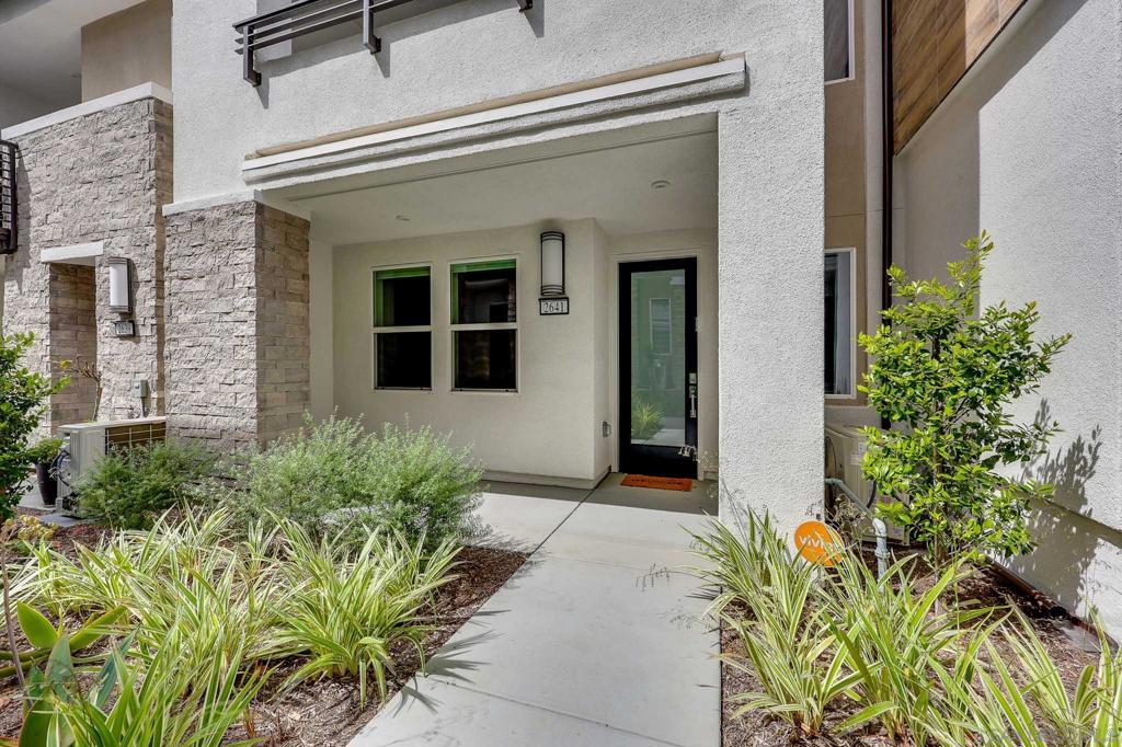 2641 Everly Dr - photo 2