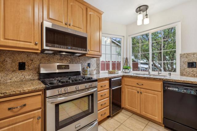 719 Moana Way, Pacifica CA: https://media.crmls.org/mediaz/549c679b-89f8-409e-9319-bdd3644b4fb9.jpg